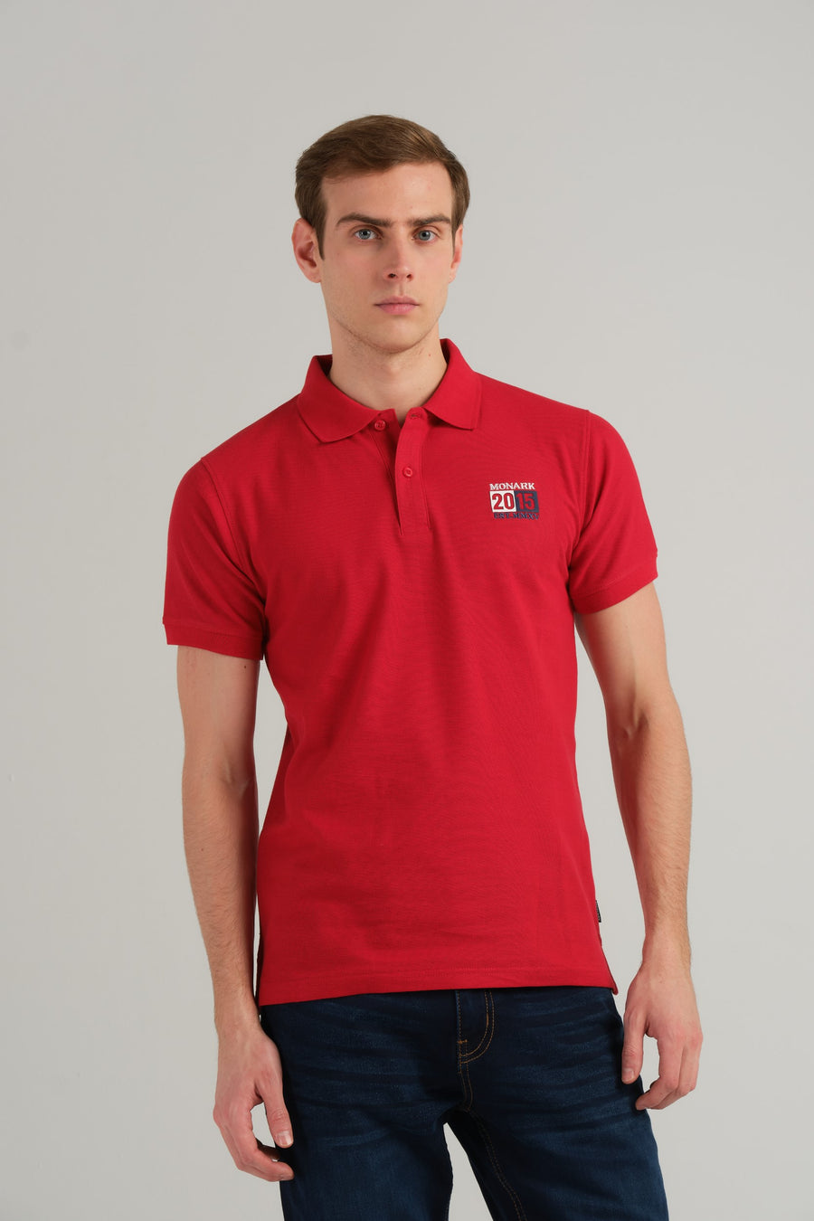 monark-shirt-glasses