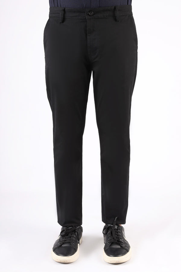 SOLID TAPERED FIT COTTON PANT