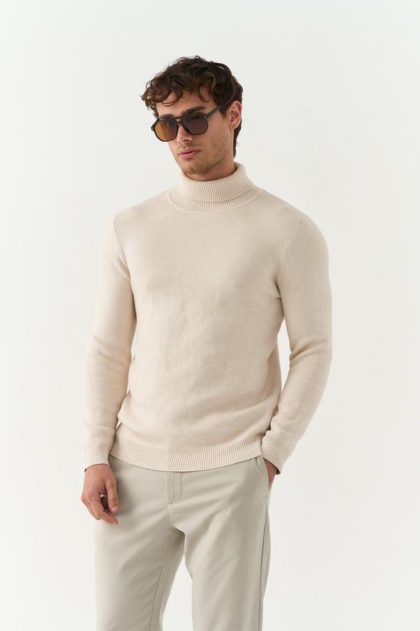 Off-White Faux-Fur-LinedTurtleneck